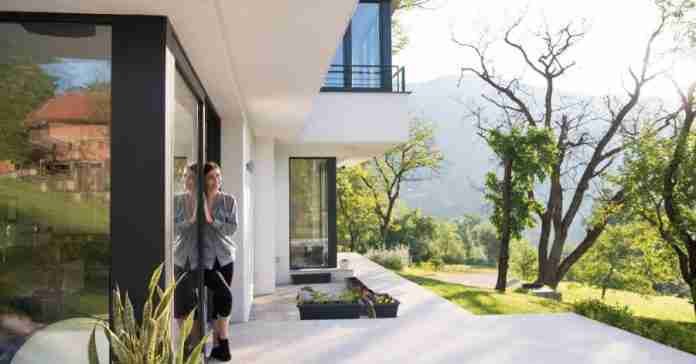 Make the entrance colorful and attractive